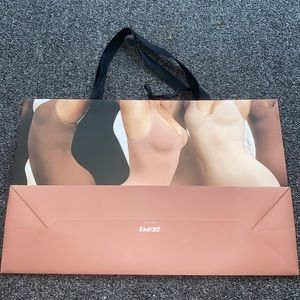 Kim Kardashian (SKIMS) reusable tote/paper bag